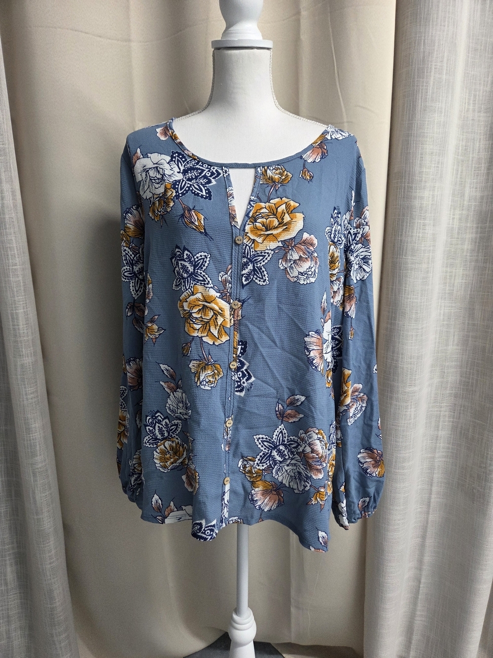 Daytrip Dusty Blue Floral Button-Front Blouse Size 2X